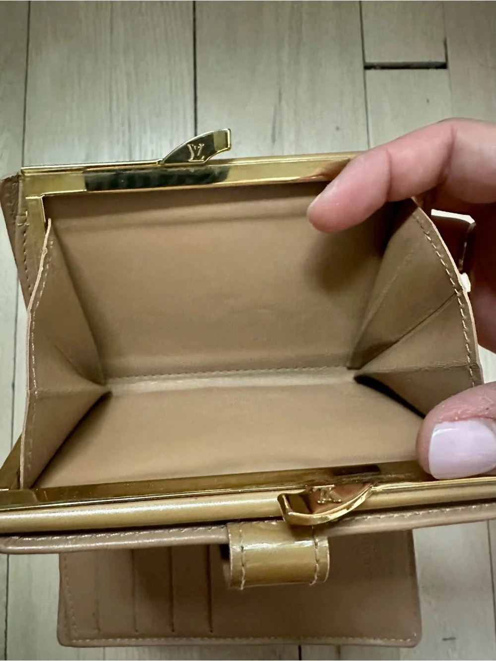 Louis Vuitton Tan Patent Vernis French Wallet